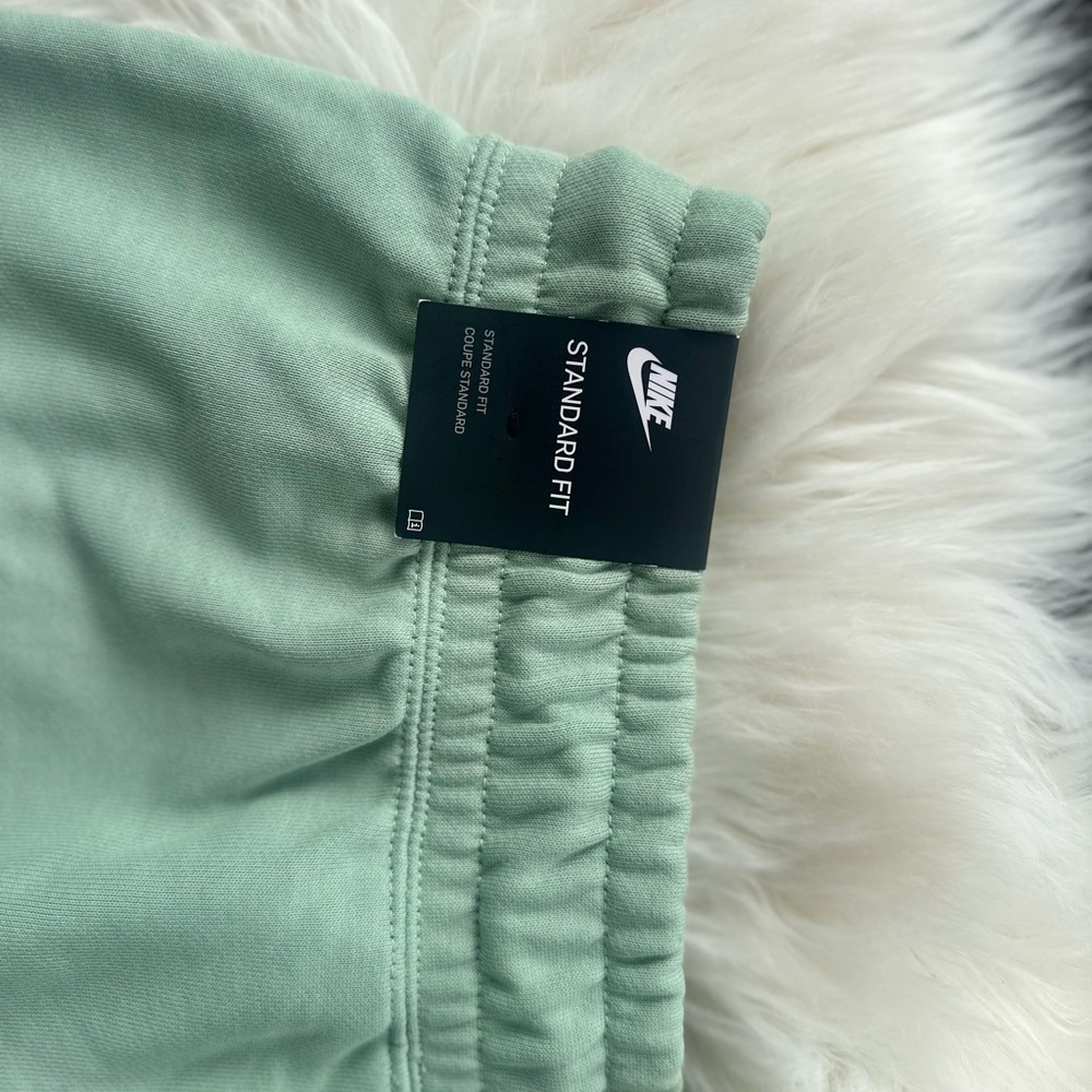 Nike Women's Sportswear High waisted Essential French Terry Shorts Dusty Green - Picture 10 of 10